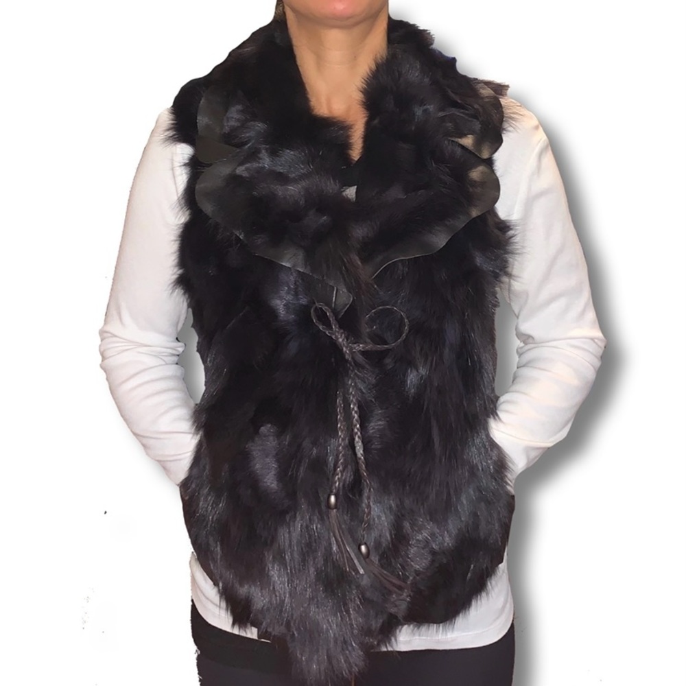 Final price NEW Luxe fur and leather vest❤️❤️❤️